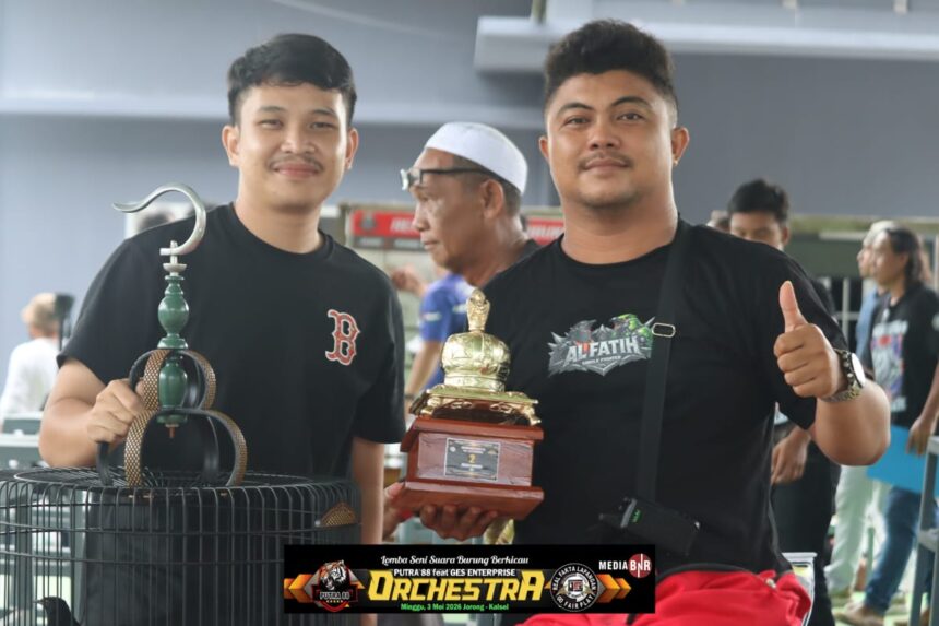 Mr. Fatih (Kiri) Dan Ical Bungas
